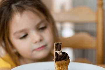 神仙老板，新劇殺青后原地放假30天、白百何名字打分，解析