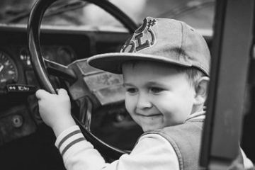 男孩陽(yáng)剛霸氣名字 大氣又響亮好聽(tīng)之網(wǎng)友問(wèn)答