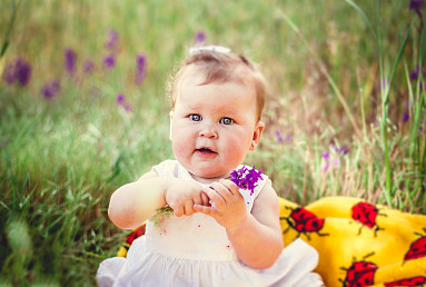 五行缺金、缺水的女孩，名字里有金、水元素