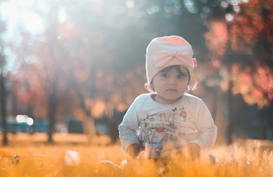 男孩起名丨充滿了陽光與朝氣的男孩名，干凈爽朗寓意好