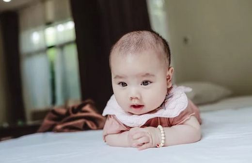 屬蛇寶寶取名宜忌，屬蛇的名字不能帶什么