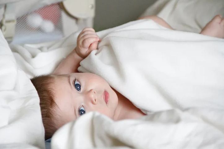 寶寶起名:詩意好聽的雙生子名字分享