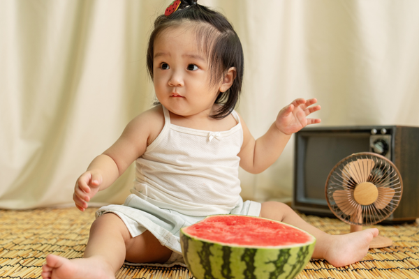 姓肖的什么名字適合女孩子,姓肖取什么名字好聽女孩,寶寶起名