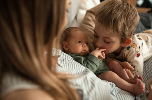 屬蛇起名，沉穩大氣的蛇年男寶寶名字